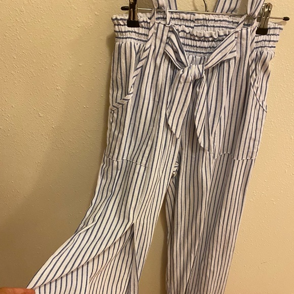 💙🤍 Adjustable straps. - Picture 3 of 6